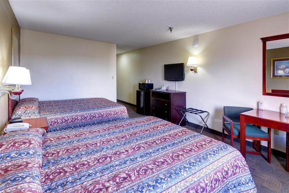 Regency Inn&Suites Biloxi Zimmer foto