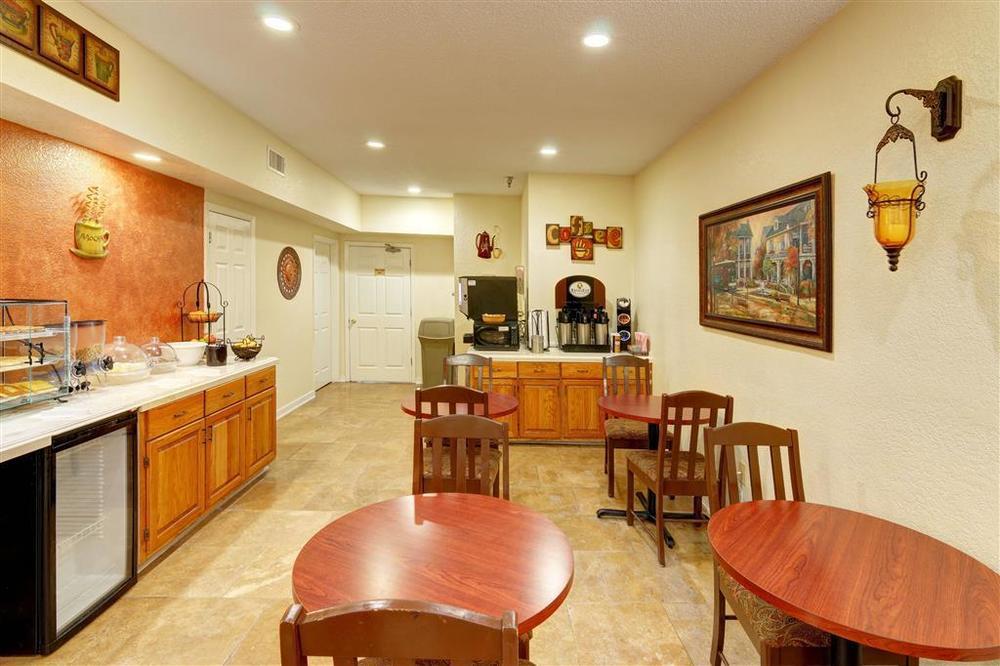 Regency Inn&Suites Biloxi Zimmer foto
